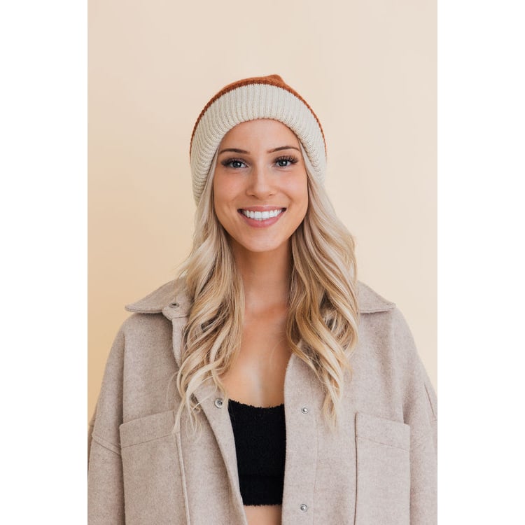 Essential Harmony Two-Tone Knit Beanie Image 10