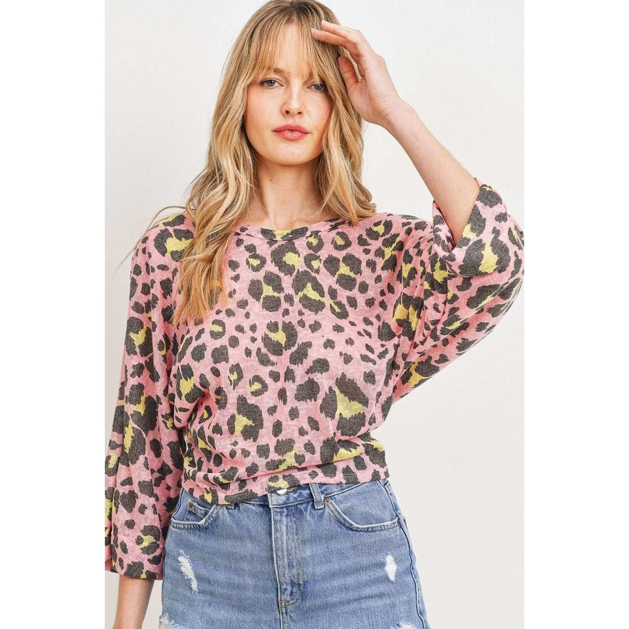 Leopard Knit Back Opened Short Sleeve Top Image 1