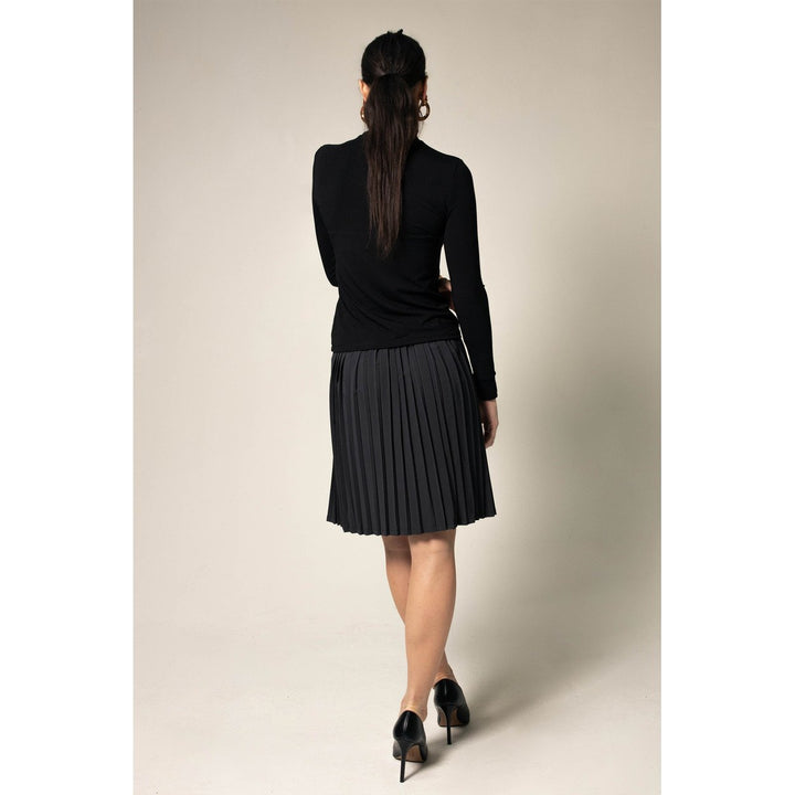 Luxe Black Pleated Skirt Image 4