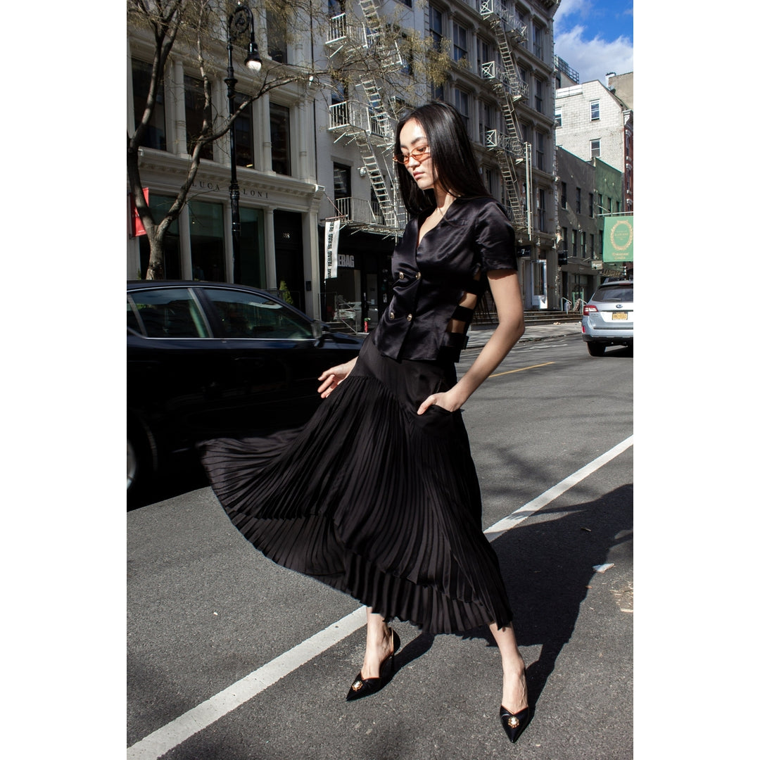 Maryanne Black Pleated Skirt Image 4