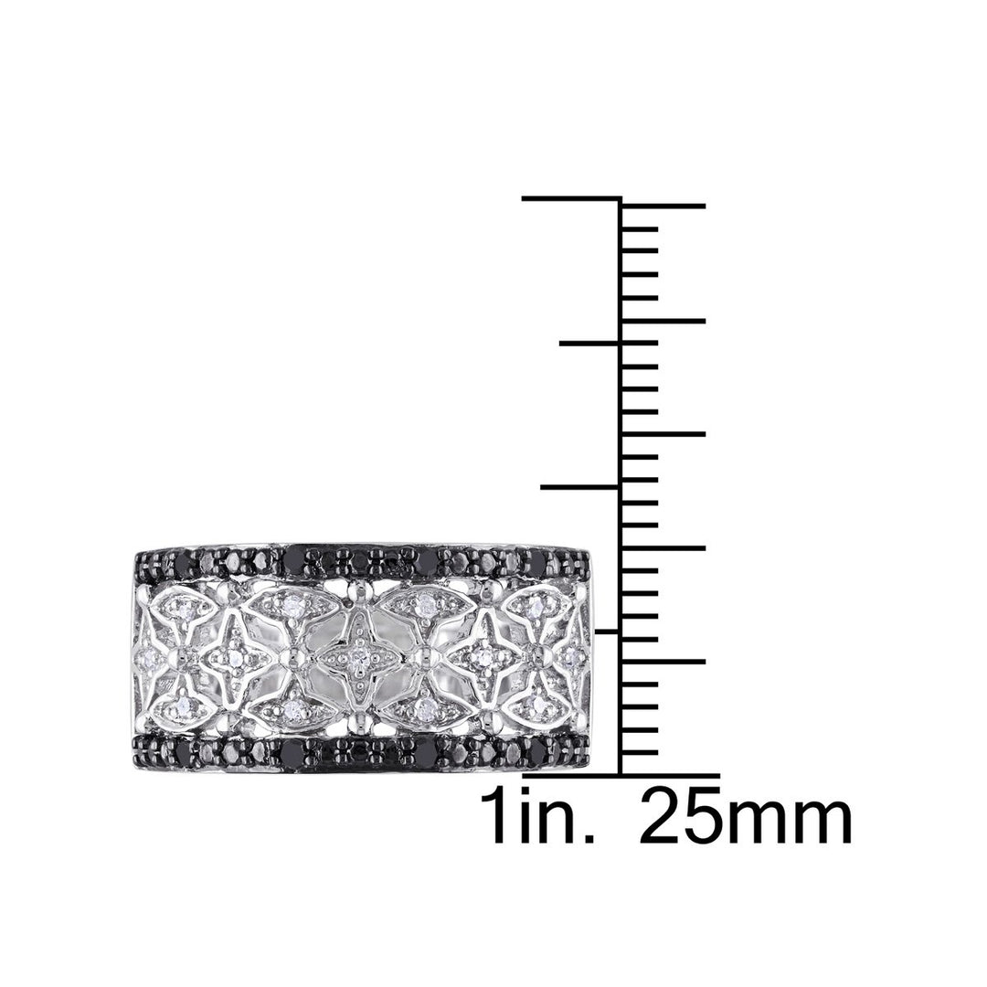 1/7 Carat (ctw) Black and White Diamond Ring Band in Sterling Silver Image 4