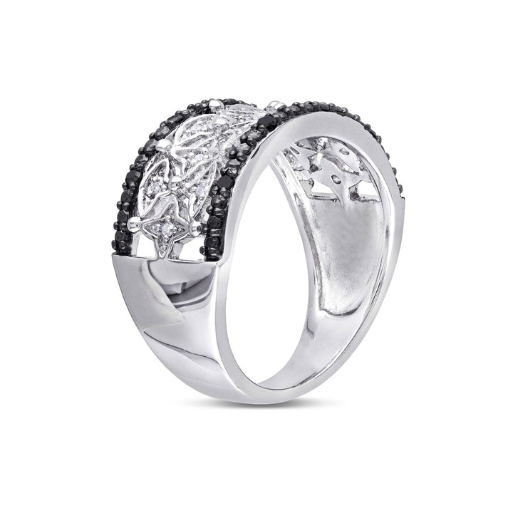 1/7 Carat (ctw) Black and White Diamond Ring Band in Sterling Silver Image 4