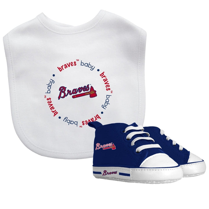 Atlanta Braves 2 Piece Baby Gift Set Bib Pre-Walkers Cotton Baby Shoes Image 1