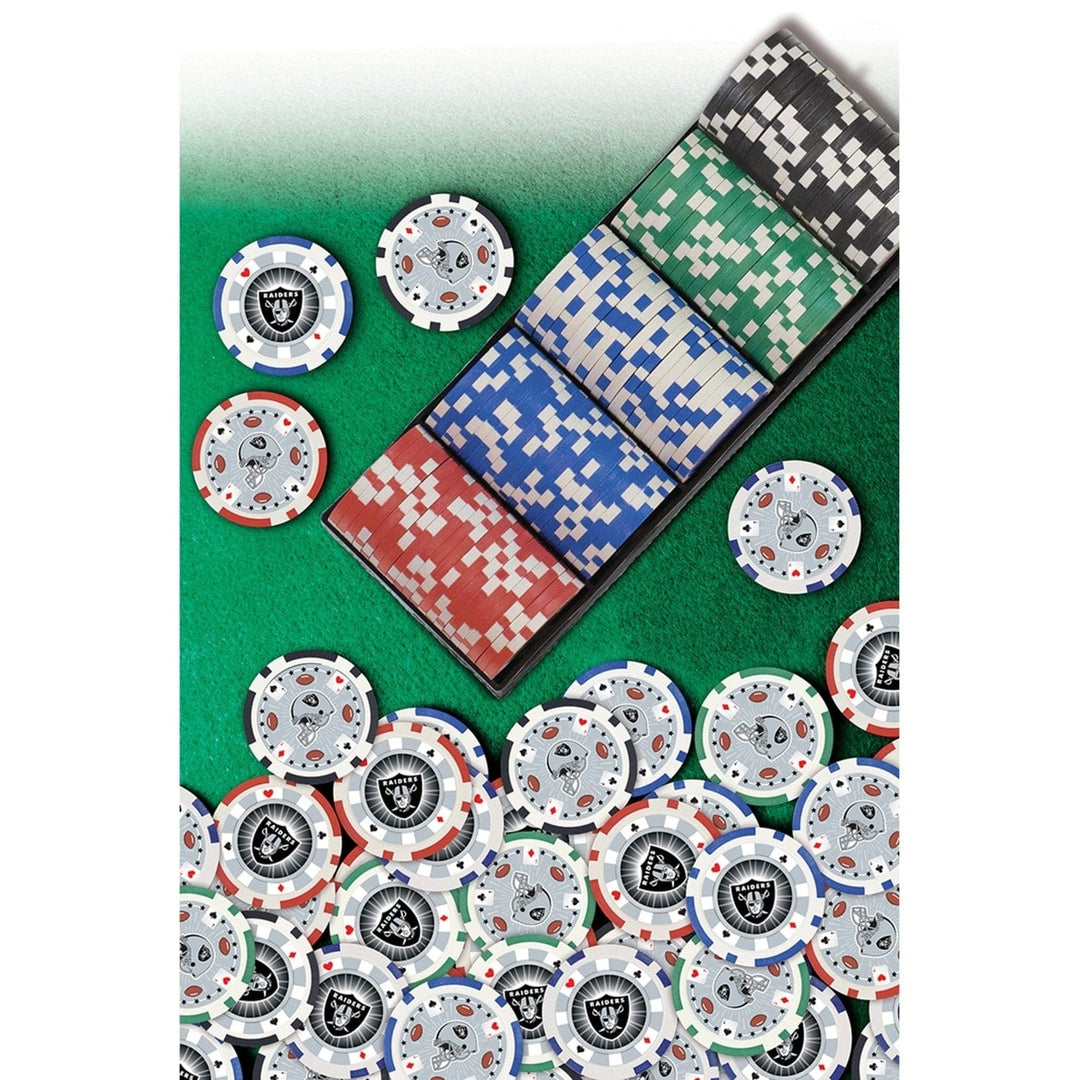 Las Vegas Raiders 100 Piece Casino Style Poker Chips Texas HoldEM Set Image 4