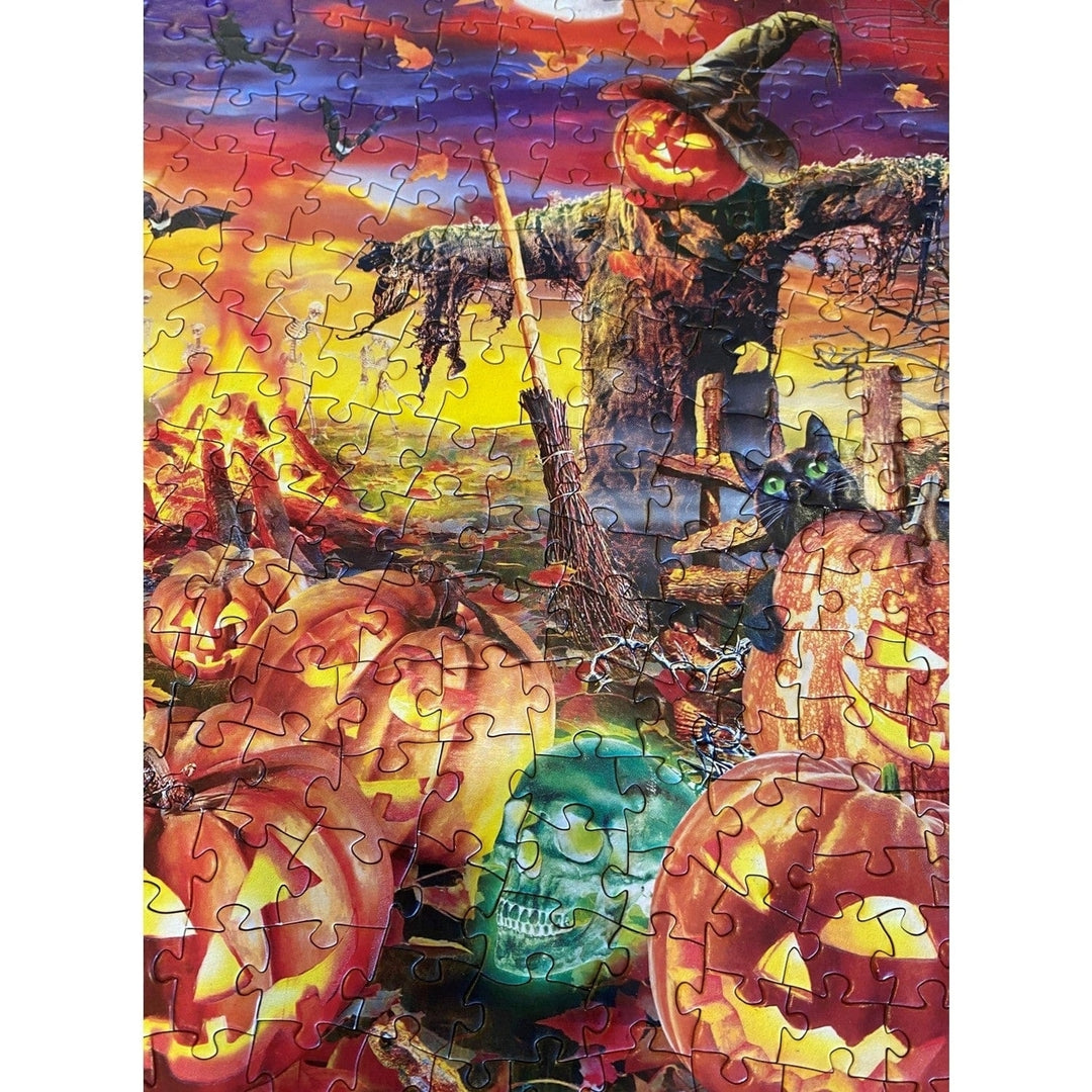 MasterPieces Glow in the Dark Halloween 500 Piece Jigsaw Puzzle 15x21 Recycled Image 6