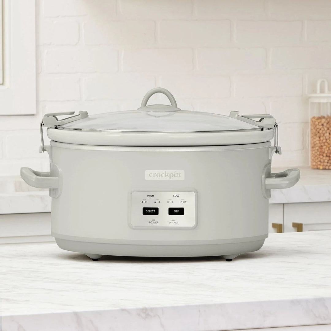 Crock-Pot 7-Quart Cook and Carry Programmable Slow Cooker with Carry Bag Image 4