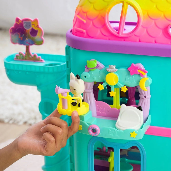 Gabbys Dollhouse Celebration and Deluxe Playsets Image 4