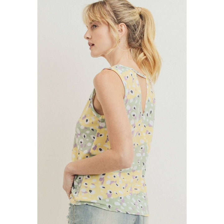 Printed Terry Back Opened Sleeveless Top Image 3