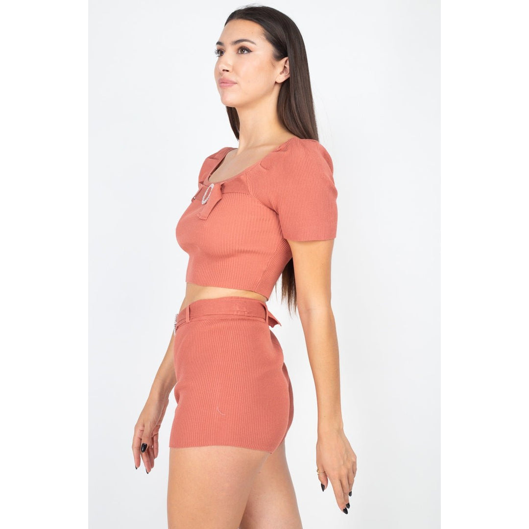 Scoop Neck Crop Top And Ribbed Shorts Image 3