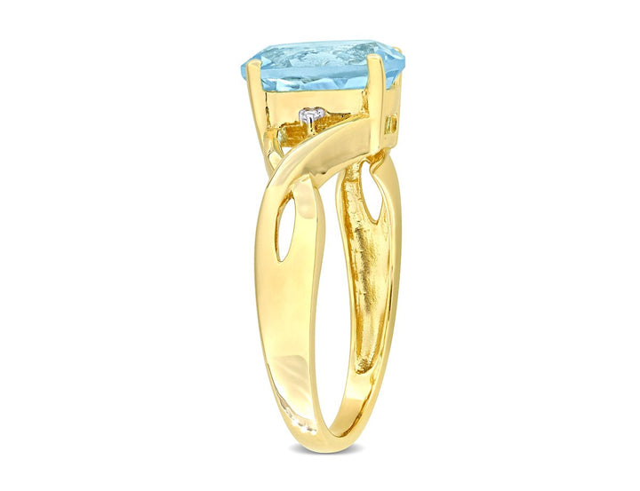 3.80 Carat (ctw) Blue Topaz Twist Ring in 10K Yellow Gold Image 3