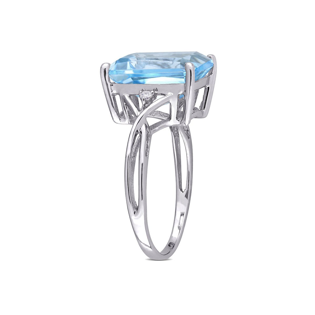 7.45 Carat (ctw) Sky Blue Topaz Ring in Sterling Silver Image 2