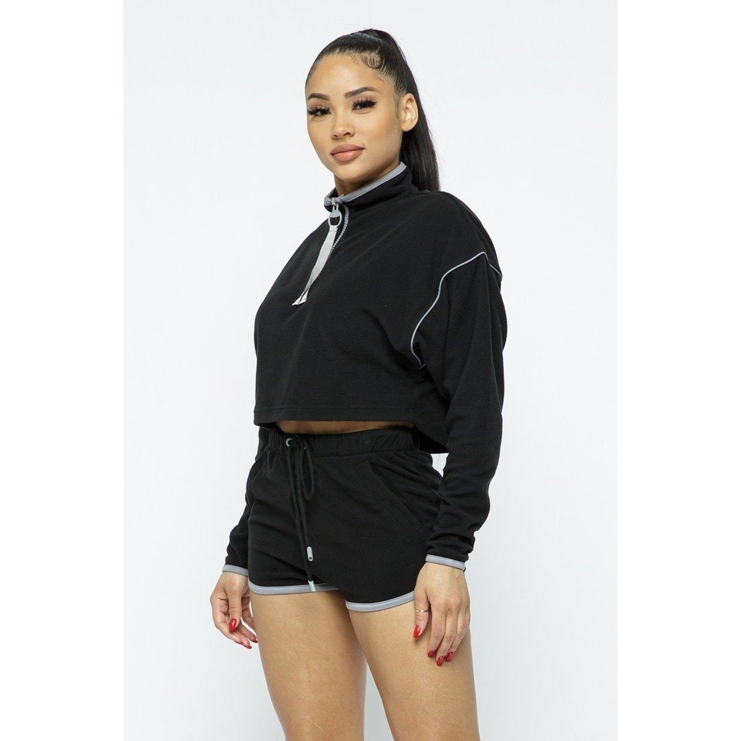 Sporty Crop Top Sporty High-waist Shorts Set Image 3