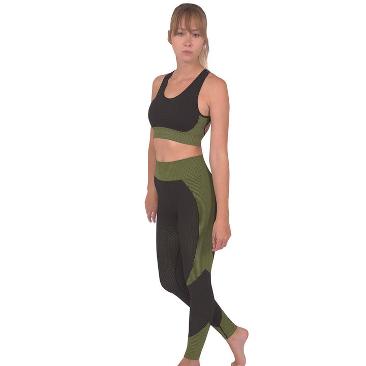 Trois Seamless Sports Bra - Black with Green Image 1