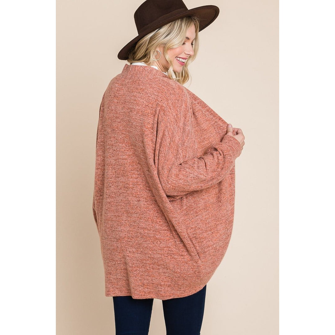 Two Tone Open Front Warm And Cozy Circle Cardigan With Side Pockets Image 3