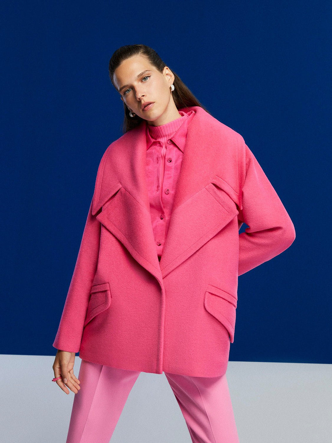 Wide Lapel Collar Coat Image 2