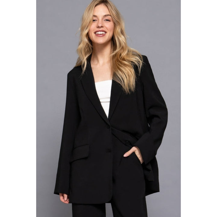 Long slv front button closure blazer Image 4