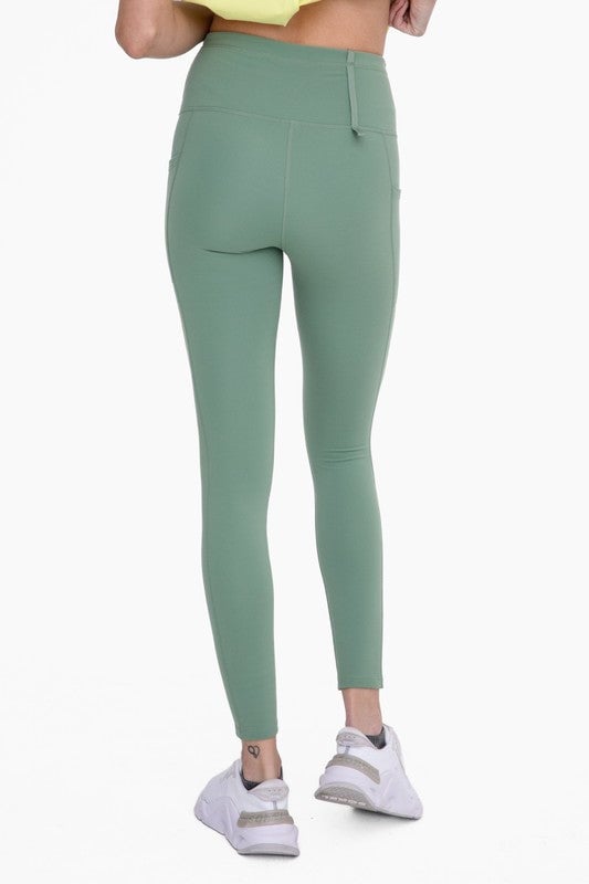 Green -Adjustable Bungee Waist Hiking Leggings Image 3