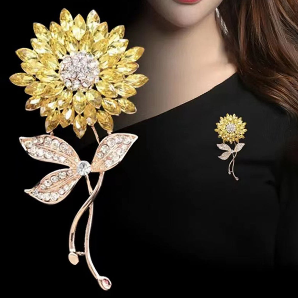 Sunflower Shape Brooch with Faux Pearl Shiny Rhinestones Pin Suit Lapel Badge Clothing Accessories Image 2