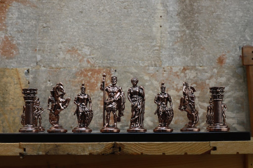 Luxury Chess Sets Roman Antique Chessmen Marble Wood Chess Board Image 2